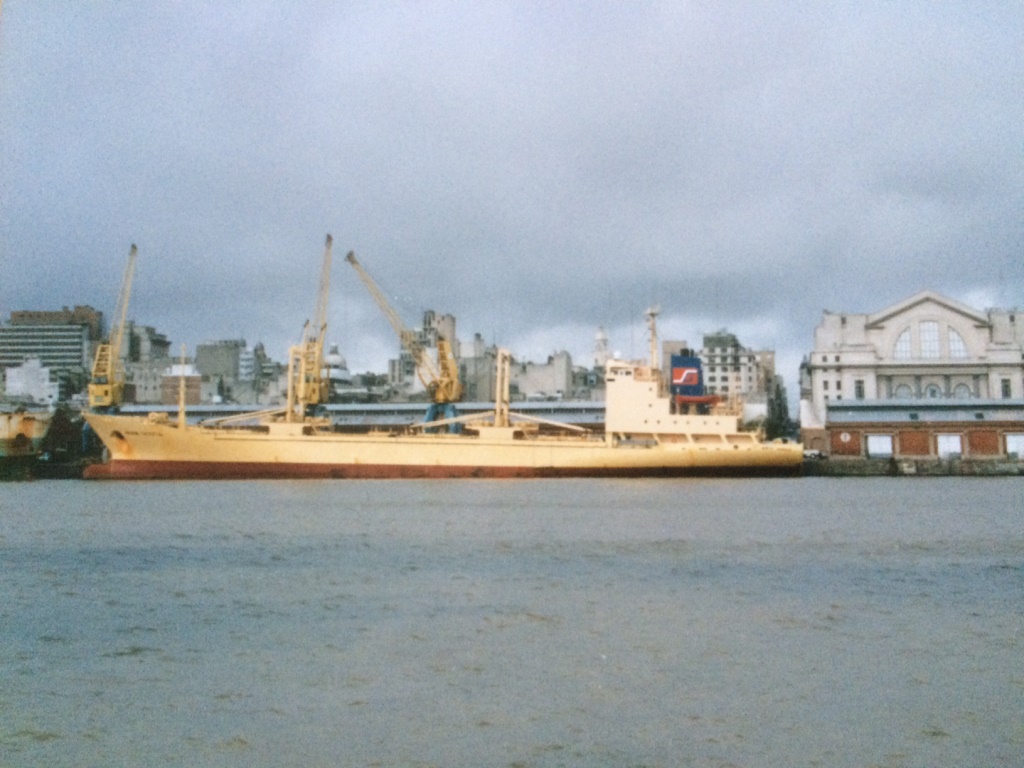 The docks of Montevideo, May 1988