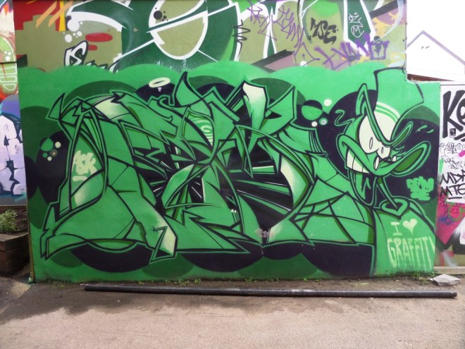 Deamze, M32 cycle path, Bristol, May 2016