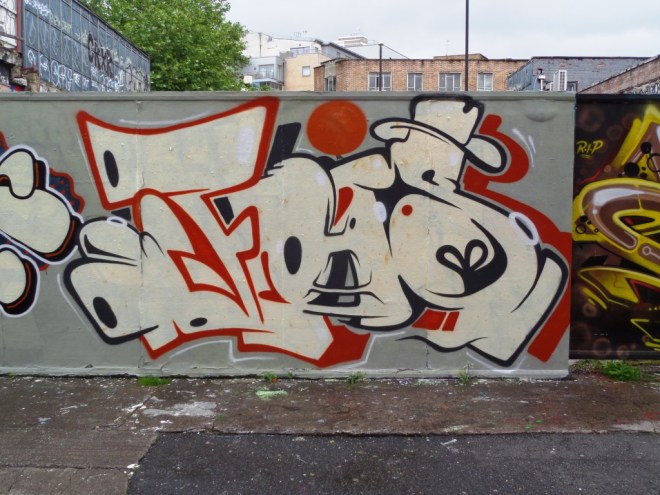 Fois, Moon Street, Bristol, July 2016