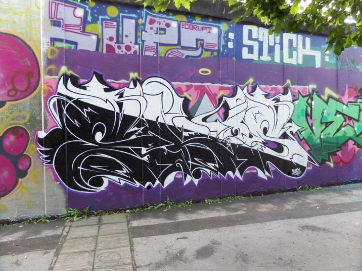 Elvs, M32 roundabout, Bristol, September 2017