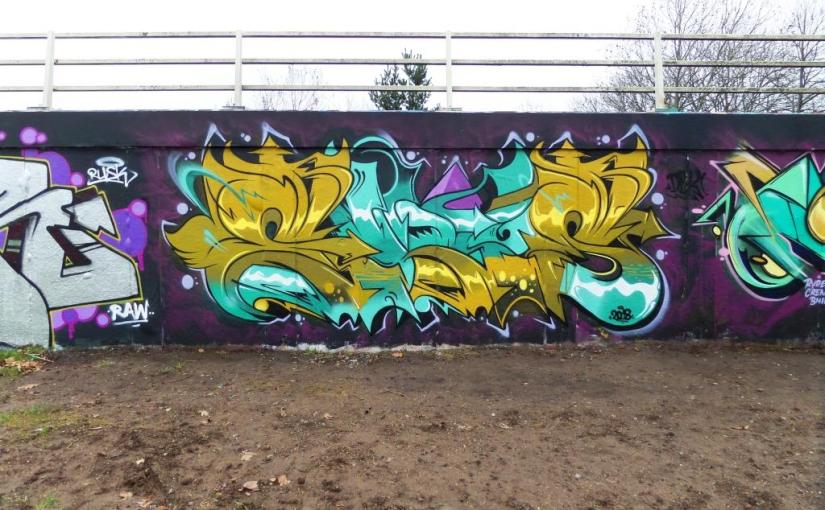 1253. M32 roundabout J3&nbsp;(61)