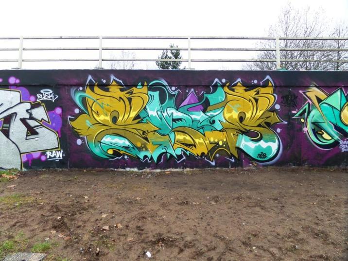 Elvs, M32 roundabout, Bristol, January 2017