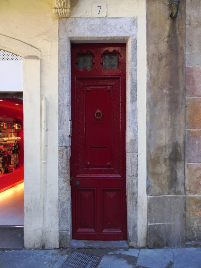 Barcelona door, March 2018
