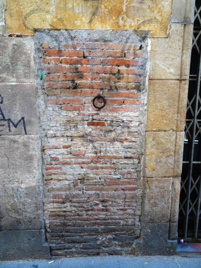 Barcelona 'not door'