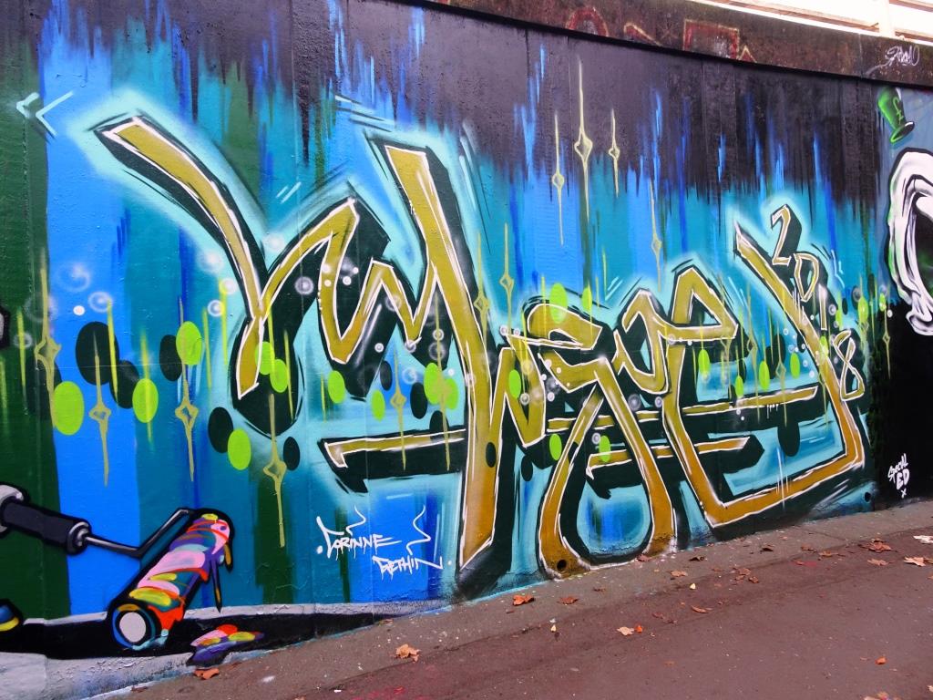 Logoe, M32 roundabout, Bristol, December 2018