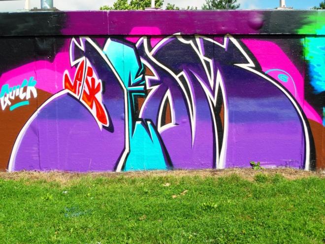 Deamze, M32 roundabout, Bristol, August 2016