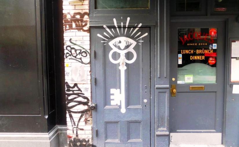 Thursday door, New York, October 2017