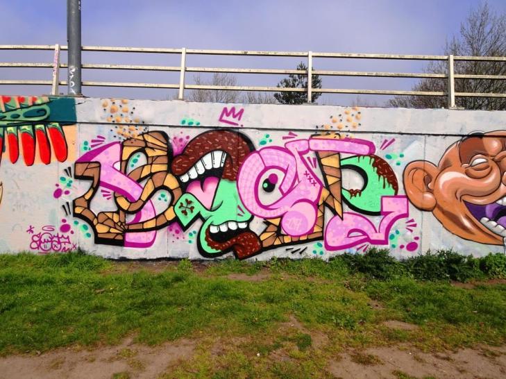 Soap, M32 roundabout, Bristol, March 2019