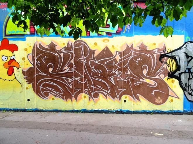 Elvs, M32 roundabout, Bristol, June 2019