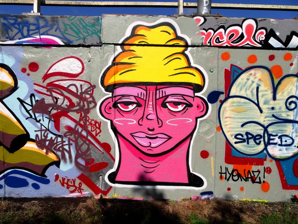 Lobe, M32 roundabout, Bristol, September 2019