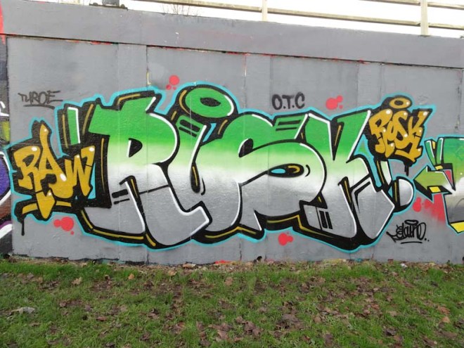 Rusk, M32 roundabout, Bristol, December 2019