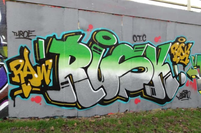 Rusk, M32 roundabout, Bristol, December 2019