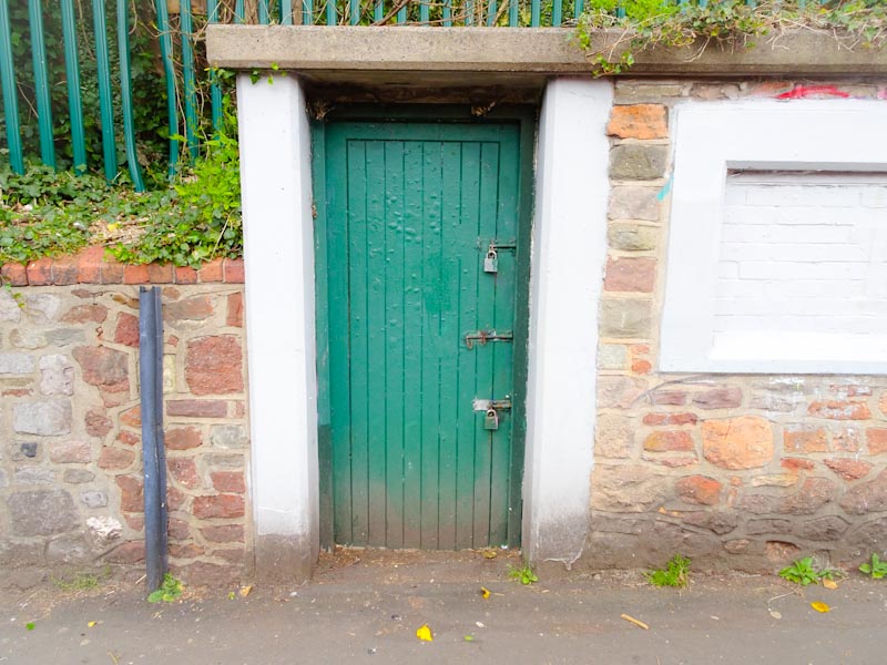 Utility door, Montpelier, Bristol, March 2020