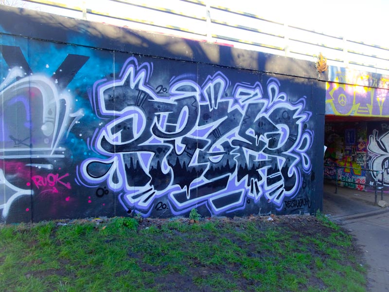 Rezwonk, M32 roundabout, Bristol, January 2020