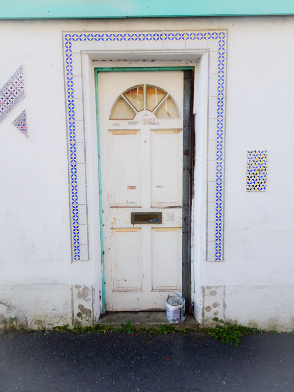 An ordinary door with an extraordinary tile surround, Montpelier, Bristol, March 2020