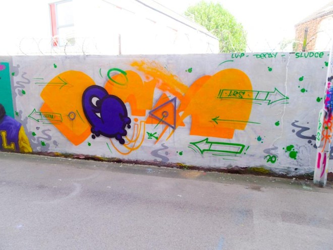 Decay, M32 Cycle path, Bristol, August 2020