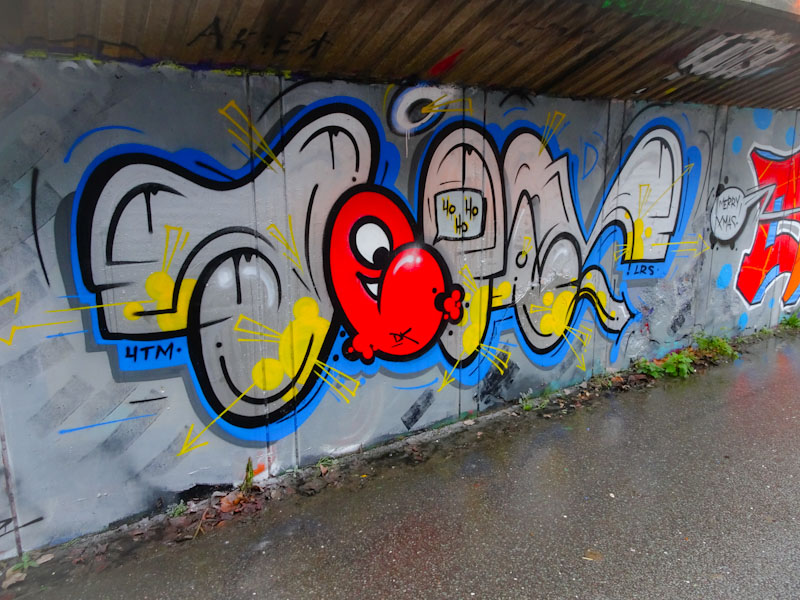 Decay, M32 cycle path, Bristol, December 2020