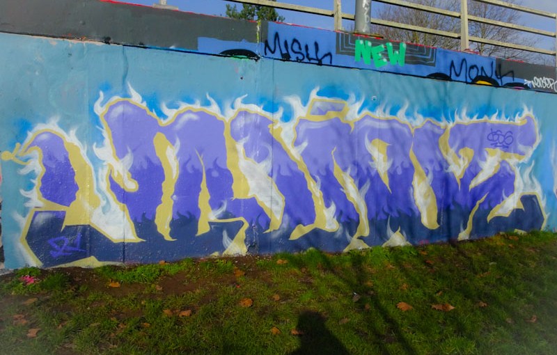 3485. M32 roundabout J3&nbsp;(281)