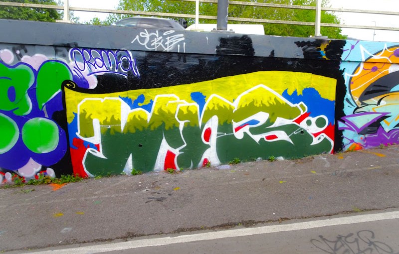 3682. M32 roundabout J3&nbsp;(319)