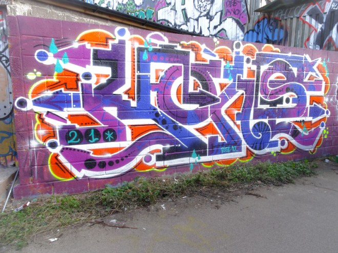 Claro_que_sssnoh, M32 Cycle Path, Bristol, July 2021