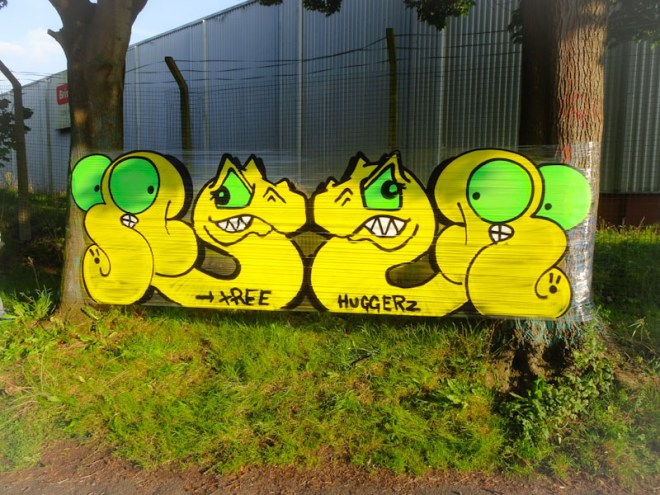 Ryder and T-Rex, M32 roundabout, Bristol, August 2021