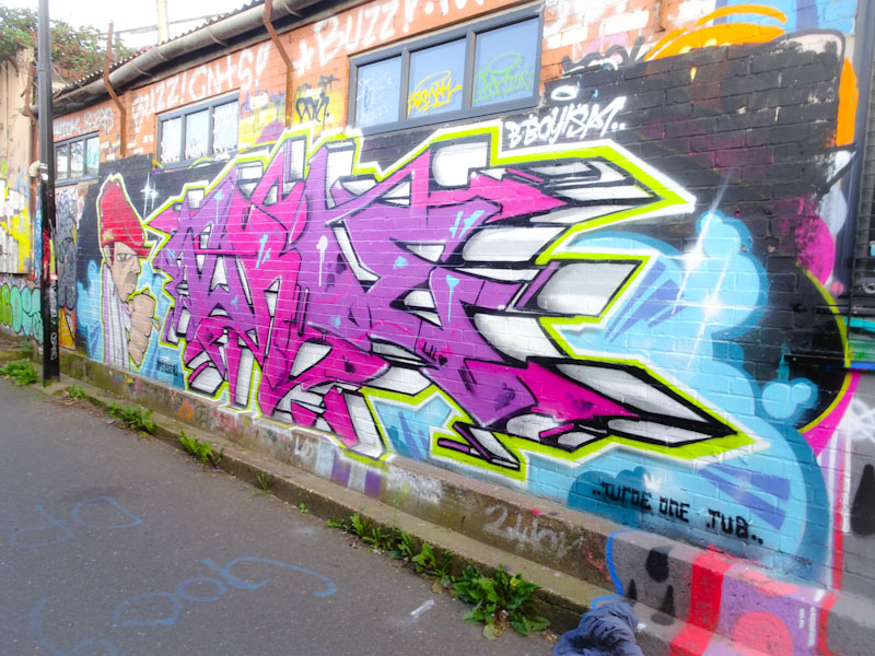 Veks and Turoe, M32 Cycle path, Bristol, August 2021