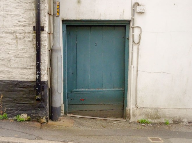Hillside door, Liskeard, Cornwall, August 2021