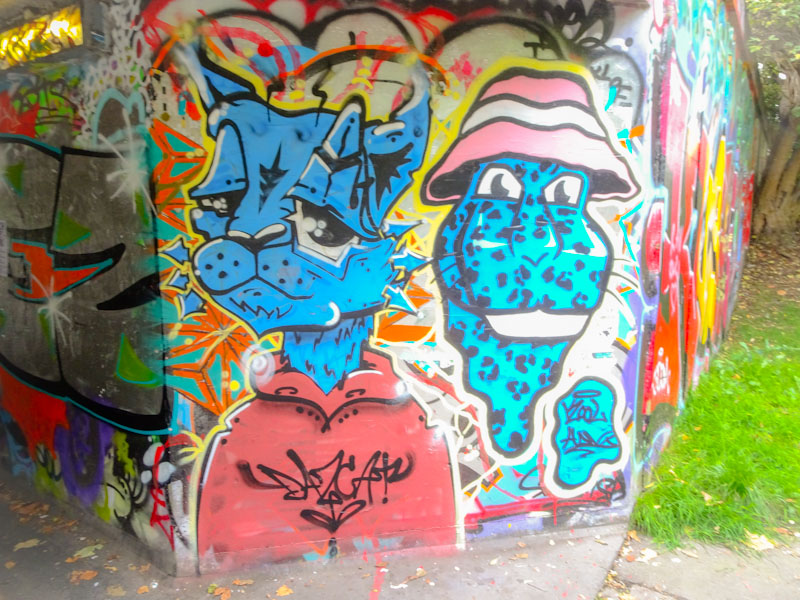 Daz Cat and Kool Hand, M32 roundabout, Bristol, September 2021