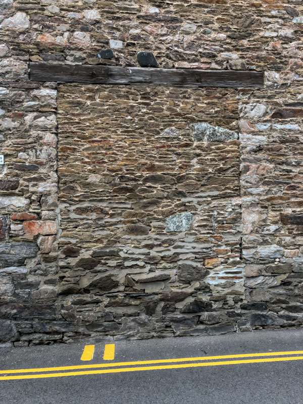 Ghost door and lintel, Looe, Cornwall, October 2021