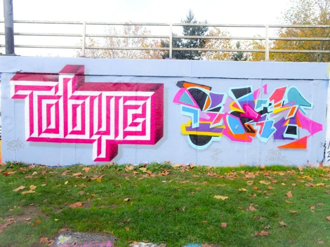 Acer and Benjimagnetic, M32 roundabout, Bristol, November 2021