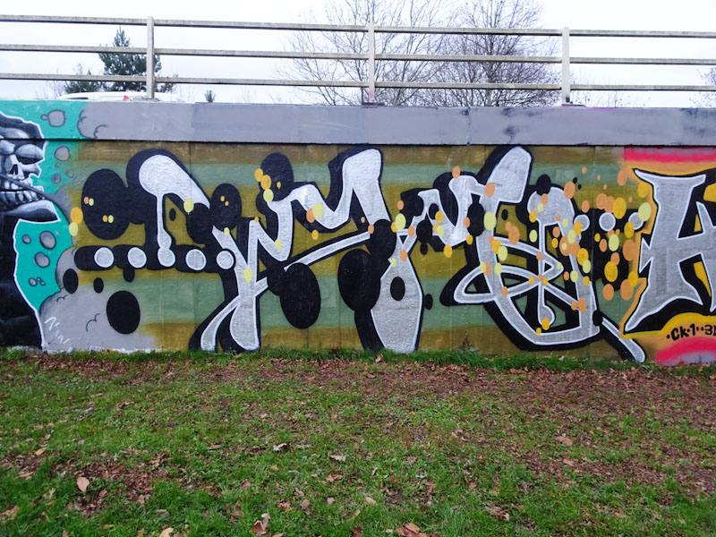 Logoe, M32 roundabout, Bristol, December 2021