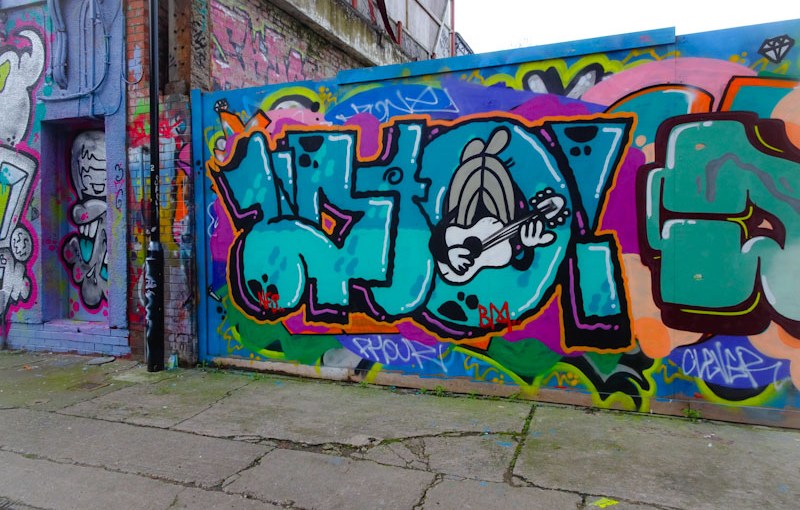 4178. MoonStreet (90)