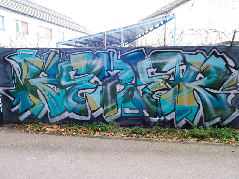 Rezwonk, M32 Cycle path, Bristol, December 2021