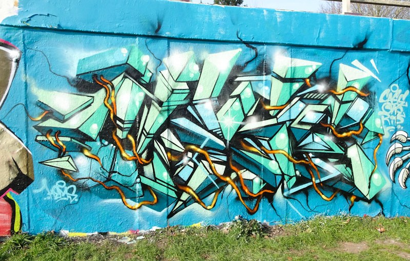 4351. M32 roundabout J3&nbsp;(401)