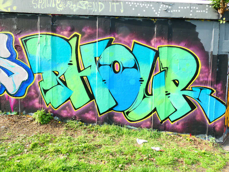 Phour, M32 roundabout, Bristol, April 2022