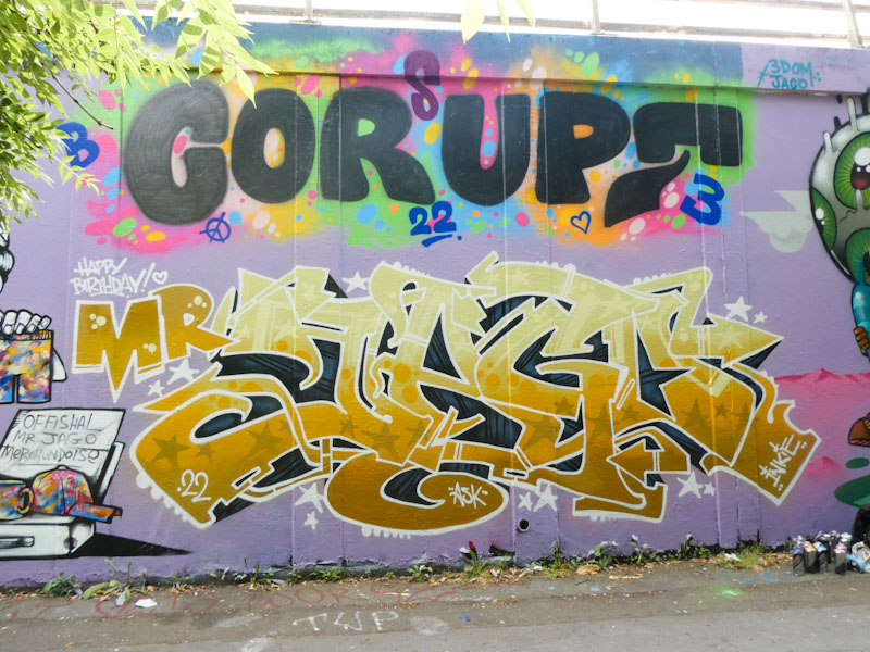 Inkie and Corupt, M32 roundabout, Bristol, July 2022