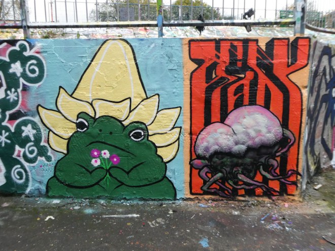 Frog and Nugmoose, Dean Lane, Bristol, November 2022