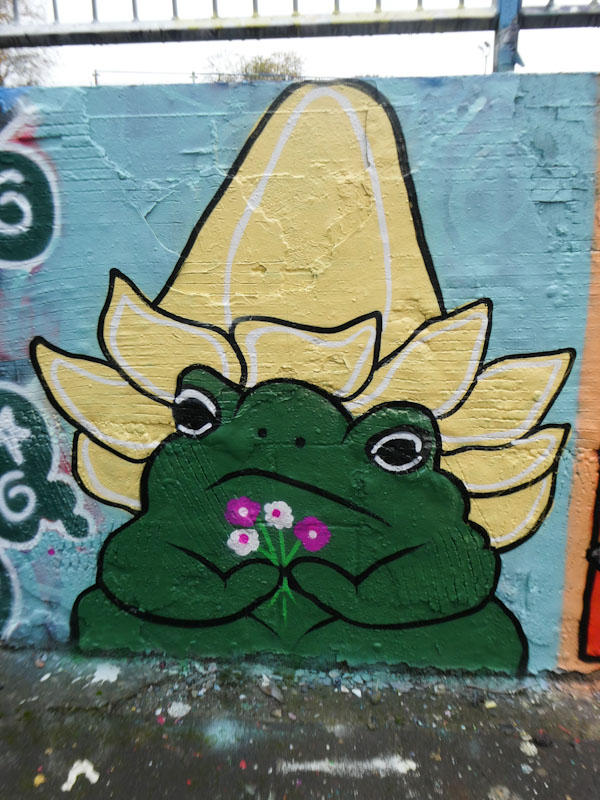 Frog, Dean Lane, Bristol, November 2022