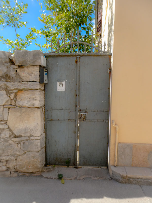 Beware of the dog door, Pula, Croatia, August 2023