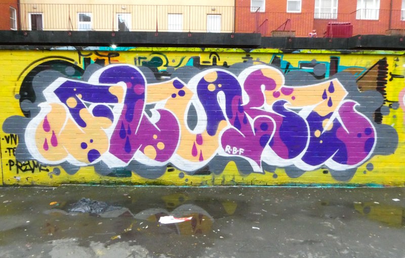 5135. Moon Street&nbsp;(104)