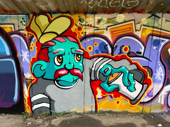 Bean, M32 roundabout, Bristol, April 2023