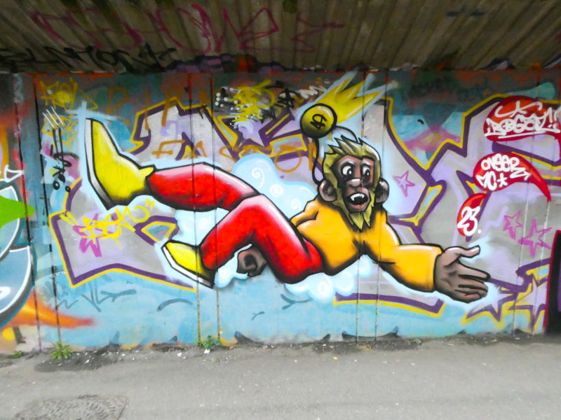 Bean, M32 Cycle path, Bristol, April 2023