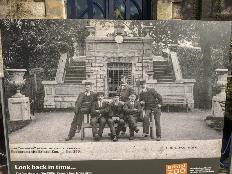Photograph of the original aquarium entrance door and keepers, Bristol Zoo, Bristol, October 2018