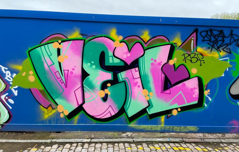 5293. Louisa Street&nbsp;(2)