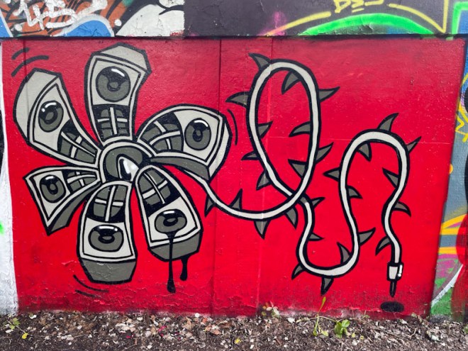 Hiccup, M32 roundabout, Bristol, July 2023