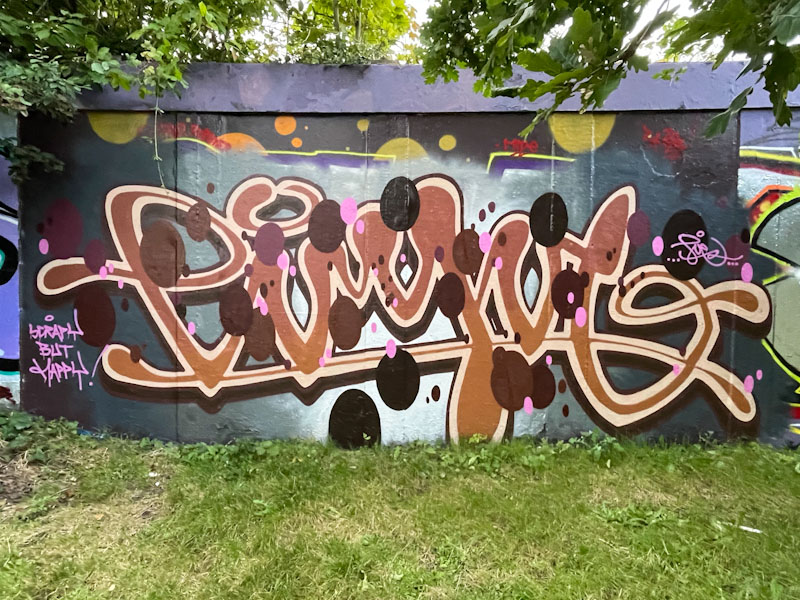 Logoe, M32 roundabout, Bristol, September 2023