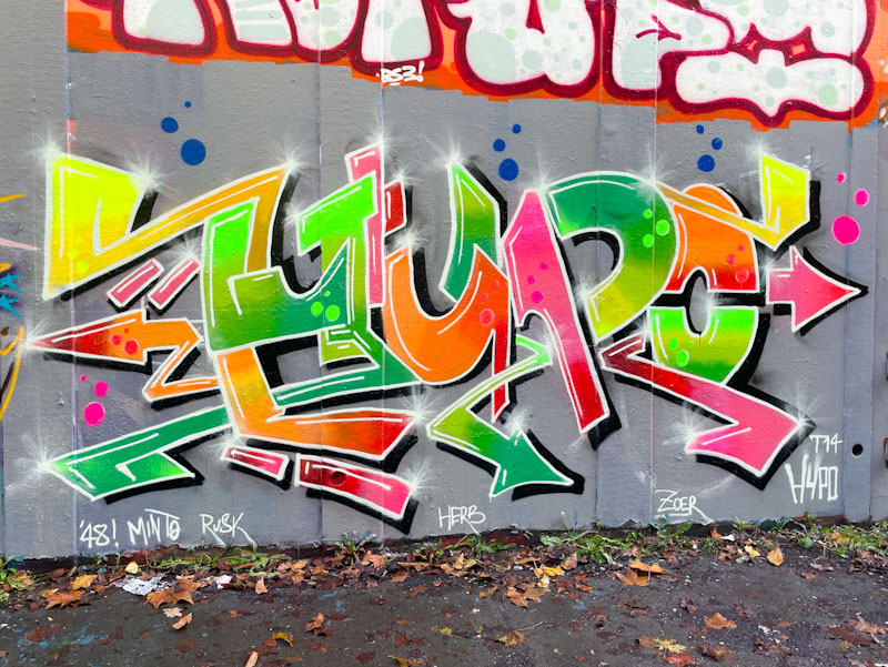 Hypo, M32 roundabout, Bristol, November 2023