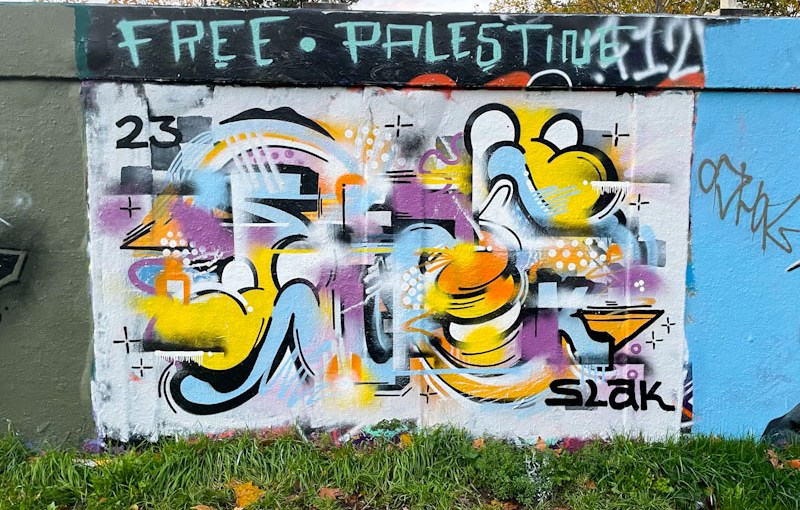 5676. M32 roundabout J3&nbsp;(531)