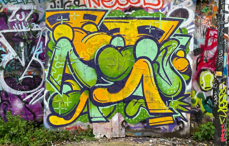 5691. M32 Cycle path&nbsp;(239)