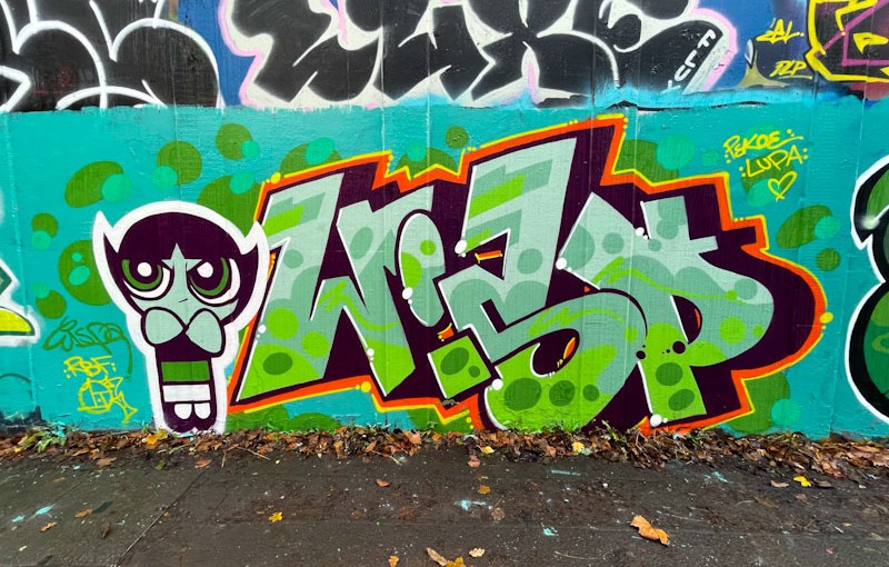 5717. M32 roundabout J3&nbsp;(535)